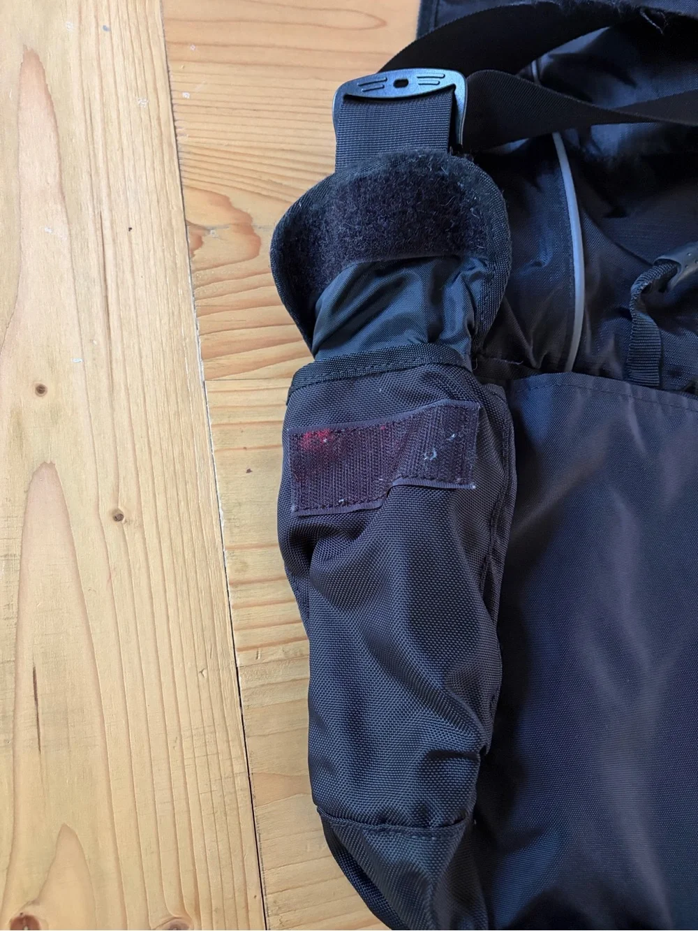 L.L. Bean black nylon Messenger bag crossbody, laptop, computer travel shoulder